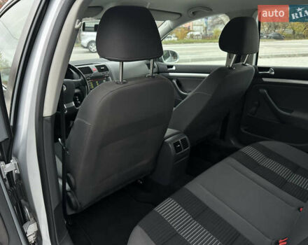 Сірий Фольксваген Гольф, об'ємом двигуна 1.4 л та пробігом 249 тис. км за 5900 $, фото 35 на Automoto.ua