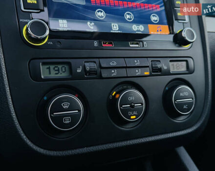 Сірий Фольксваген Гольф, об'ємом двигуна 1.6 л та пробігом 170 тис. км за 6600 $, фото 52 на Automoto.ua