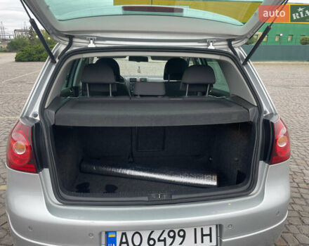 Сірий Фольксваген Гольф, об'ємом двигуна 1.39 л та пробігом 200 тис. км за 8000 $, фото 9 на Automoto.ua