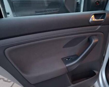 Серый Фольксваген Гольф, объемом двигателя 1.4 л и пробегом 242 тыс. км за 5500 $, фото 30 на Automoto.ua