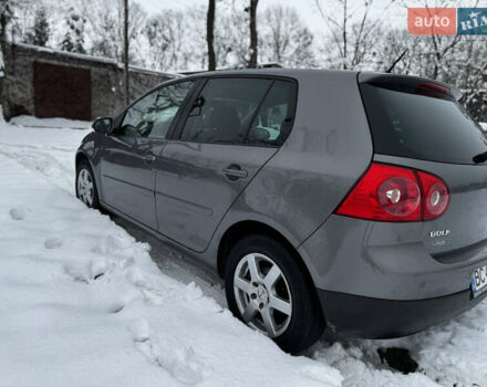 Серый Фольксваген Гольф, объемом двигателя 1.6 л и пробегом 247 тыс. км за 5550 $, фото 5 на Automoto.ua