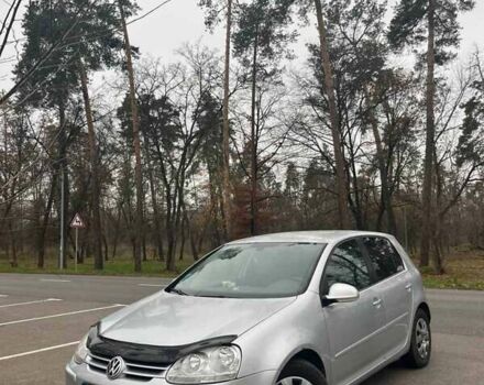 Серый Фольксваген Гольф, объемом двигателя 1.6 л и пробегом 320 тыс. км за 5500 $, фото 1 на Automoto.ua