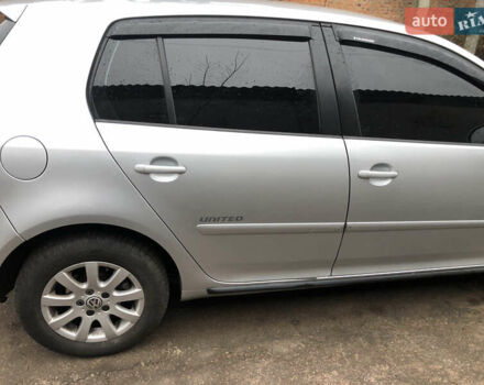 Серый Фольксваген Гольф, объемом двигателя 1.6 л и пробегом 284 тыс. км за 5100 $, фото 3 на Automoto.ua