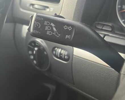 Серый Фольксваген Гольф, объемом двигателя 1.6 л и пробегом 299 тыс. км за 6390 $, фото 24 на Automoto.ua