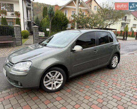 Серый Фольксваген Гольф, объемом двигателя 1.39 л и пробегом 275 тыс. км за 6250 $, фото 3 на Automoto.ua