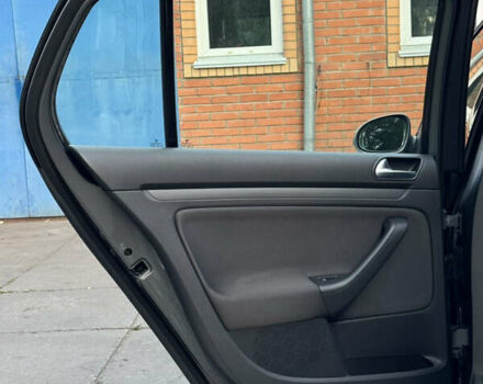 Серый Фольксваген Гольф, объемом двигателя 1.6 л и пробегом 232 тыс. км за 6799 $, фото 41 на Automoto.ua