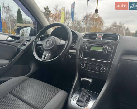 Серый Фольксваген Гольф, объемом двигателя 1.6 л и пробегом 231 тыс. км за 7400 $, фото 33 на Automoto.ua