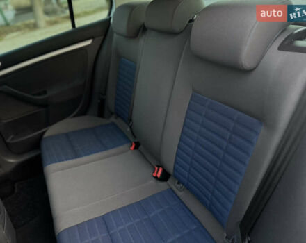 Серый Фольксваген Гольф, объемом двигателя 1.6 л и пробегом 170 тыс. км за 6600 $, фото 76 на Automoto.ua