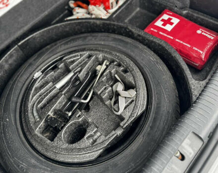 Серый Фольксваген Гольф, объемом двигателя 1.6 л и пробегом 247 тыс. км за 5550 $, фото 17 на Automoto.ua