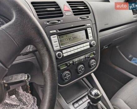 Серый Фольксваген Гольф, объемом двигателя 1.4 л и пробегом 201 тыс. км за 6900 $, фото 12 на Automoto.ua