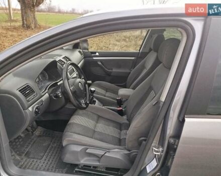 Сірий Фольксваген Гольф, об'ємом двигуна 1.4 л та пробігом 300 тис. км за 4700 $, фото 29 на Automoto.ua