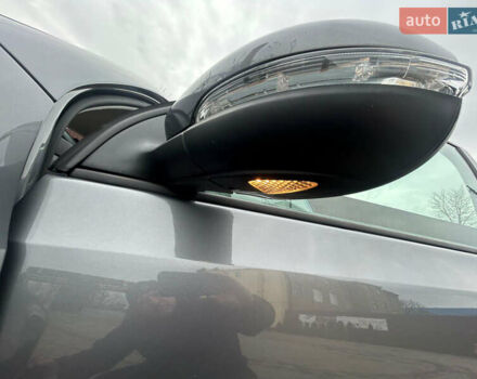 Серый Фольксваген Гольф, объемом двигателя 1.6 л и пробегом 202 тыс. км за 8300 $, фото 19 на Automoto.ua