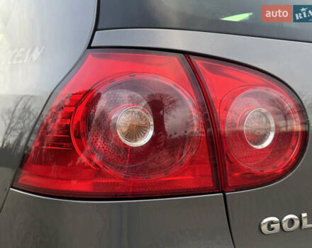 Серый Фольксваген Гольф, объемом двигателя 1.6 л и пробегом 170 тыс. км за 6600 $, фото 17 на Automoto.ua