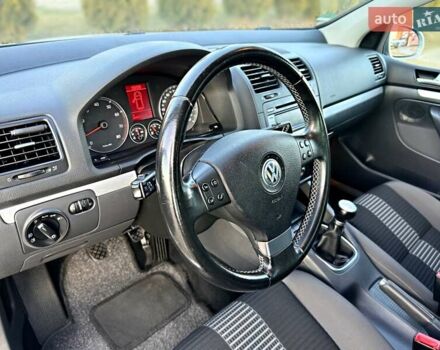 Сірий Фольксваген Гольф, об'ємом двигуна 1.6 л та пробігом 200 тис. км за 5790 $, фото 49 на Automoto.ua