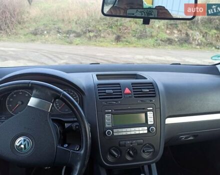 Серый Фольксваген Гольф, объемом двигателя 1.4 л и пробегом 190 тыс. км за 5999 $, фото 32 на Automoto.ua