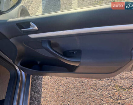 Сірий Фольксваген Гольф, об'ємом двигуна 1.6 л та пробігом 250 тис. км за 6799 $, фото 67 на Automoto.ua