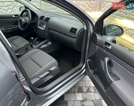 Сірий Фольксваген Гольф, об'ємом двигуна 1.6 л та пробігом 167 тис. км за 6550 $, фото 17 на Automoto.ua