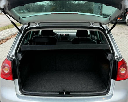 Серый Фольксваген Гольф, объемом двигателя 1.4 л и пробегом 251 тыс. км за 6450 $, фото 46 на Automoto.ua