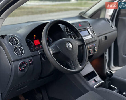Серый Фольксваген Гольф, объемом двигателя 1.6 л и пробегом 248 тыс. км за 7200 $, фото 46 на Automoto.ua