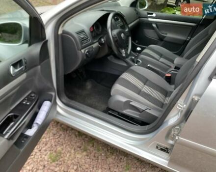 Серый Фольксваген Гольф, объемом двигателя 1.39 л и пробегом 223 тыс. км за 5750 $, фото 18 на Automoto.ua