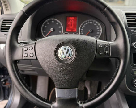 Серый Фольксваген Гольф, объемом двигателя 1.6 л и пробегом 227 тыс. км за 6300 $, фото 51 на Automoto.ua