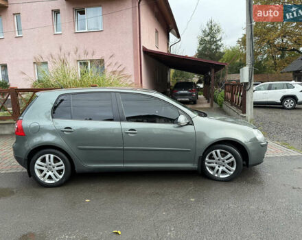 Серый Фольксваген Гольф, объемом двигателя 1.39 л и пробегом 275 тыс. км за 6250 $, фото 6 на Automoto.ua