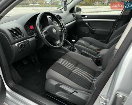 Серый Фольксваген Гольф, объемом двигателя 1.4 л и пробегом 249 тыс. км за 5900 $, фото 27 на Automoto.ua