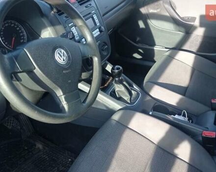 Сірий Фольксваген Гольф, об'ємом двигуна 1.6 л та пробігом 281 тис. км за 6250 $, фото 10 на Automoto.ua