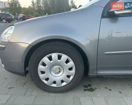 Сірий Фольксваген Гольф, об'ємом двигуна 1.39 л та пробігом 241 тис. км за 6199 $, фото 37 на Automoto.ua