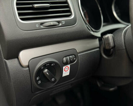 Серый Фольксваген Гольф, объемом двигателя 1.4 л и пробегом 217 тыс. км за 6300 $, фото 26 на Automoto.ua