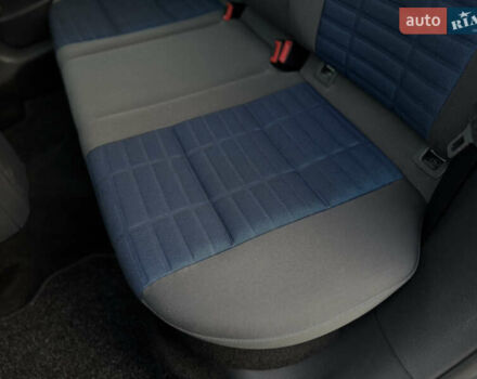 Серый Фольксваген Гольф, объемом двигателя 1.6 л и пробегом 170 тыс. км за 6600 $, фото 77 на Automoto.ua