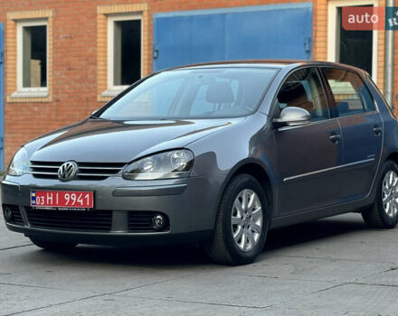 Серый Фольксваген Гольф, объемом двигателя 1.6 л и пробегом 232 тыс. км за 6799 $, фото 1 на Automoto.ua