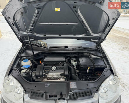 Серый Фольксваген Гольф, объемом двигателя 1.4 л и пробегом 203 тыс. км за 5950 $, фото 23 на Automoto.ua