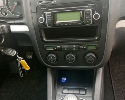 Серый Фольксваген Гольф, объемом двигателя 1.6 л и пробегом 240 тыс. км за 6500 $, фото 20 на Automoto.ua