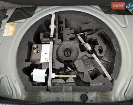 Серый Фольксваген Гольф, объемом двигателя 1.6 л и пробегом 227 тыс. км за 6300 $, фото 95 на Automoto.ua