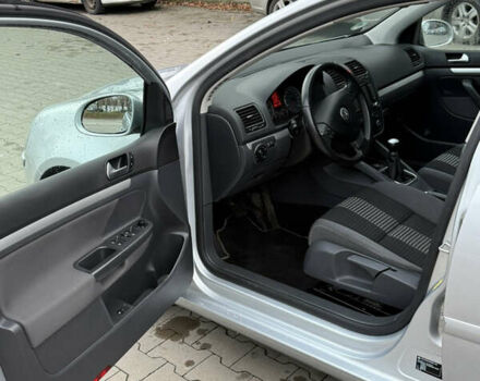 Серый Фольксваген Гольф, объемом двигателя 1.4 л и пробегом 251 тыс. км за 6450 $, фото 43 на Automoto.ua