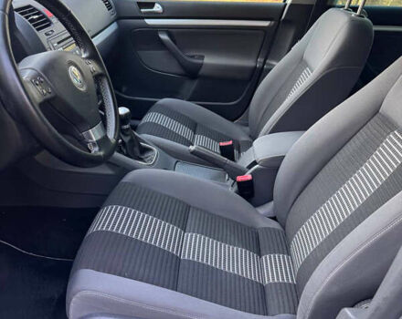 Сірий Фольксваген Гольф, об'ємом двигуна 1.6 л та пробігом 250 тис. км за 6799 $, фото 51 на Automoto.ua