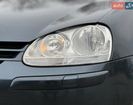 Сірий Фольксваген Гольф, об'ємом двигуна 1.6 л та пробігом 229 тис. км за 5555 $, фото 11 на Automoto.ua