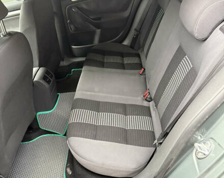 Серый Фольксваген Гольф, объемом двигателя 1.39 л и пробегом 275 тыс. км за 6250 $, фото 25 на Automoto.ua