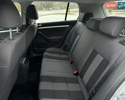 Серый Фольксваген Гольф, объемом двигателя 1.4 л и пробегом 249 тыс. км за 5999 $, фото 40 на Automoto.ua