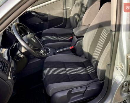 Серый Фольксваген Гольф, объемом двигателя 1.4 л и пробегом 217 тыс. км за 5649 $, фото 6 на Automoto.ua