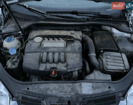 Сірий Фольксваген Гольф, об'ємом двигуна 1.6 л та пробігом 203 тис. км за 5700 $, фото 25 на Automoto.ua