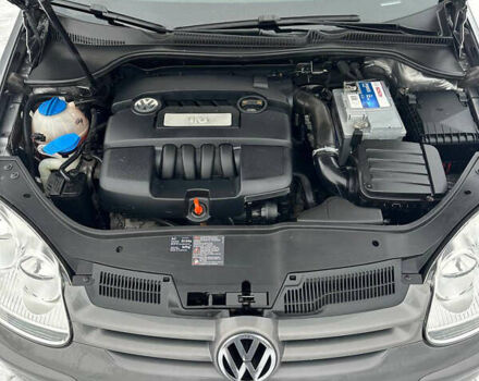 Серый Фольксваген Гольф, объемом двигателя 1.6 л и пробегом 202 тыс. км за 6499 $, фото 55 на Automoto.ua