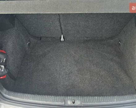 Серый Фольксваген Гольф, объемом двигателя 1.6 л и пробегом 299 тыс. км за 6390 $, фото 28 на Automoto.ua