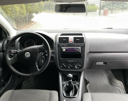 Сірий Фольксваген Гольф, об'ємом двигуна 1.39 л та пробігом 201 тис. км за 5400 $, фото 14 на Automoto.ua