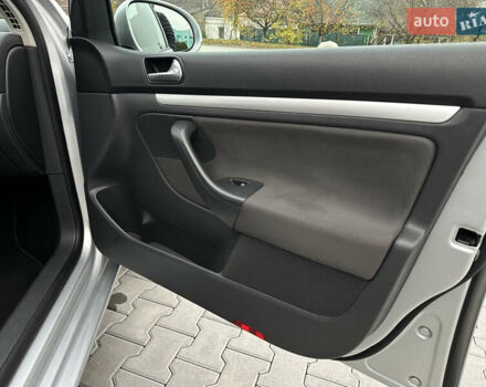 Серый Фольксваген Гольф, объемом двигателя 1.4 л и пробегом 249 тыс. км за 5900 $, фото 35 на Automoto.ua