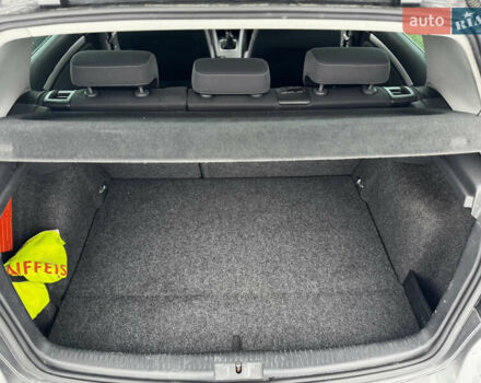 Серый Фольксваген Гольф, объемом двигателя 1.6 л и пробегом 247 тыс. км за 5550 $, фото 16 на Automoto.ua