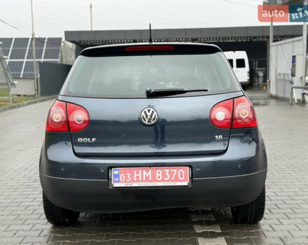 Серый Фольксваген Гольф, объемом двигателя 1.6 л и пробегом 227 тыс. км за 6300 $, фото 7 на Automoto.ua
