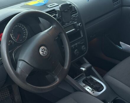 Серый Фольксваген Гольф, объемом двигателя 1.9 л и пробегом 270 тыс. км за 7950 $, фото 5 на Automoto.ua