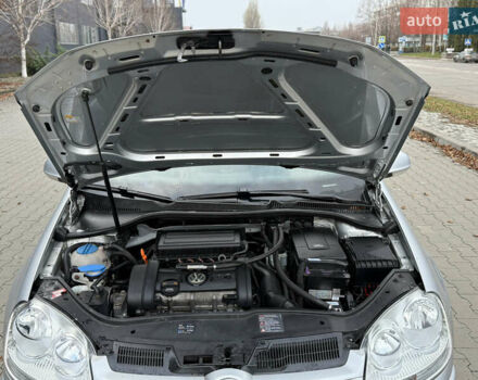 Серый Фольксваген Гольф, объемом двигателя 1.4 л и пробегом 251 тыс. км за 6450 $, фото 41 на Automoto.ua